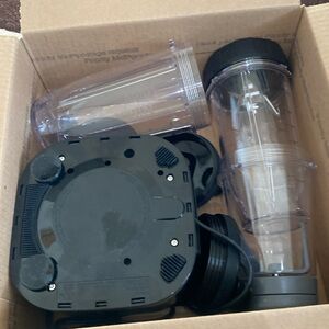 Ninja Smoothie Bowl Maker SS101TGT Used Twice